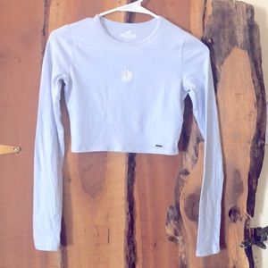 HOLLISTER Embroidered Daisy Cropped Long Sleeve Baby Tee Baby Blue XS EUC